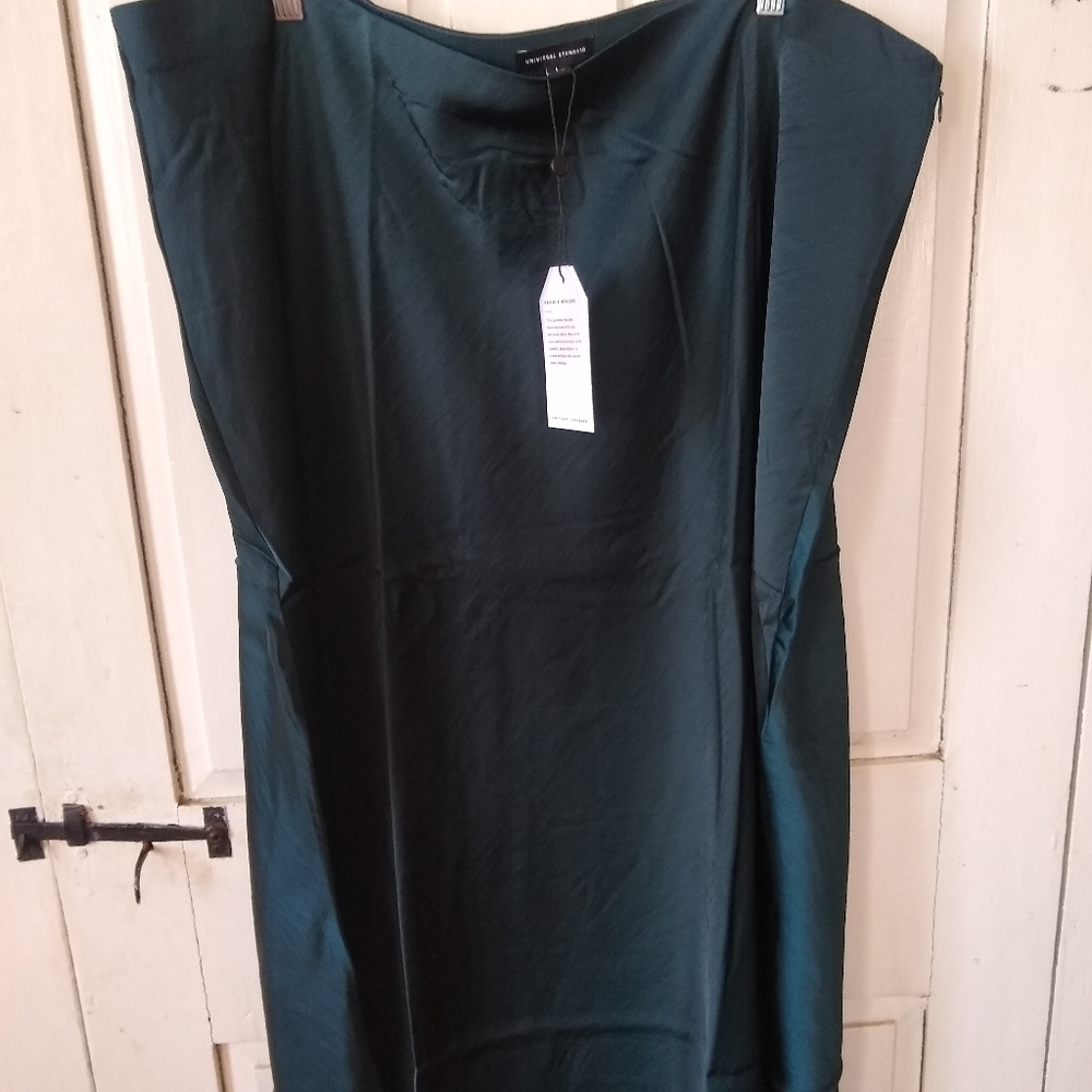 Universal standard bias skirt